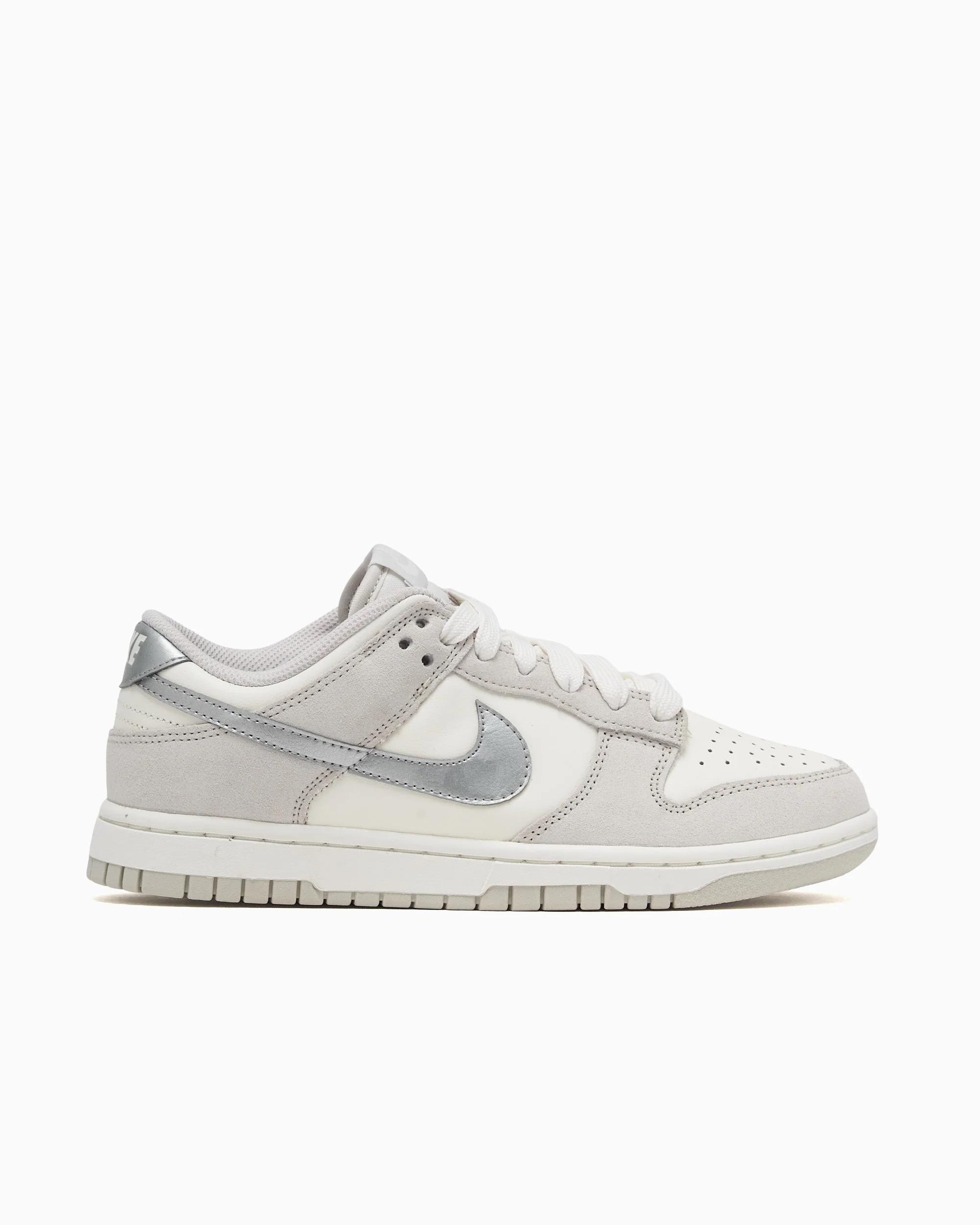 Nike Women's Dunk Low
