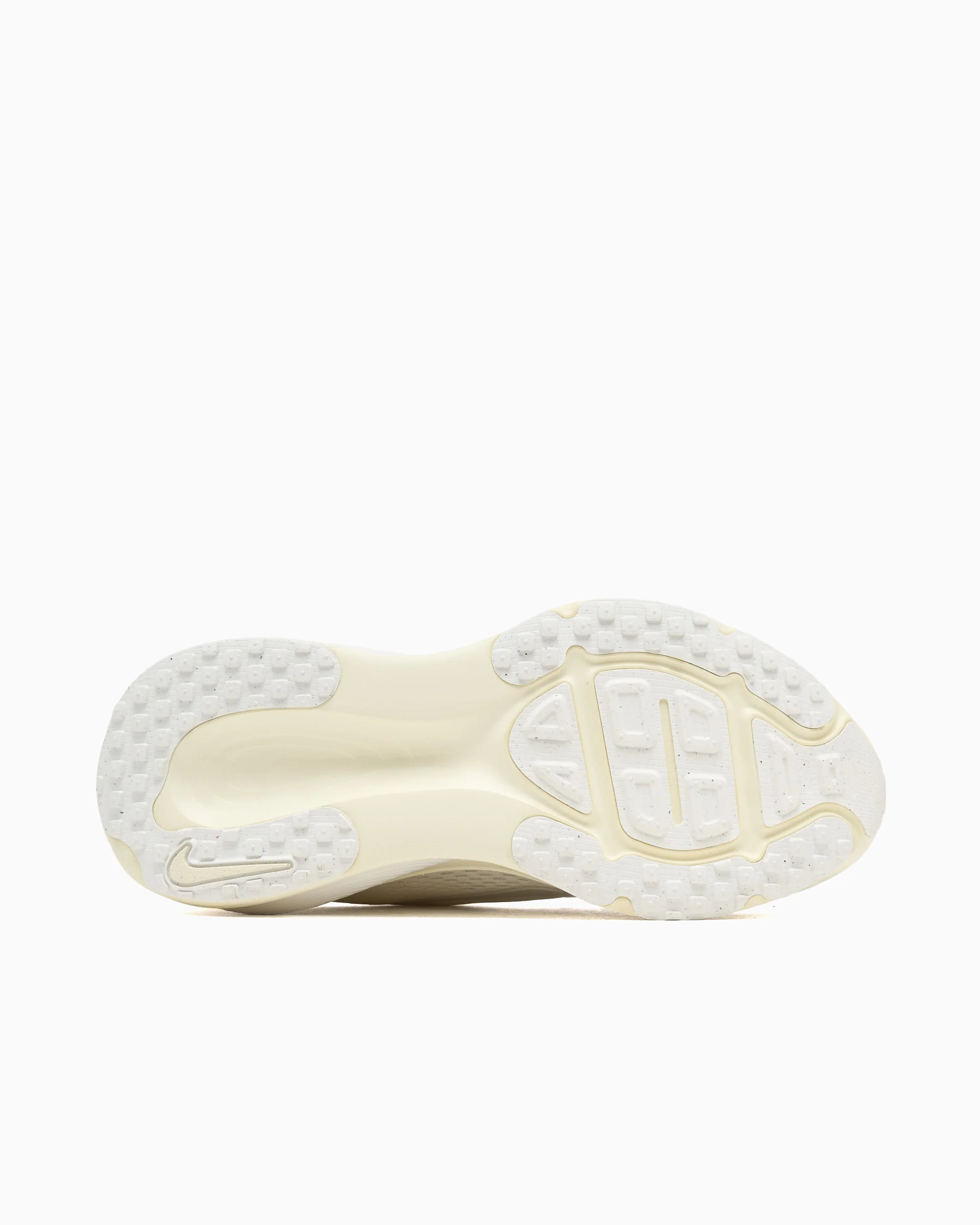 Nike Women's Vomero 18 - Image 4