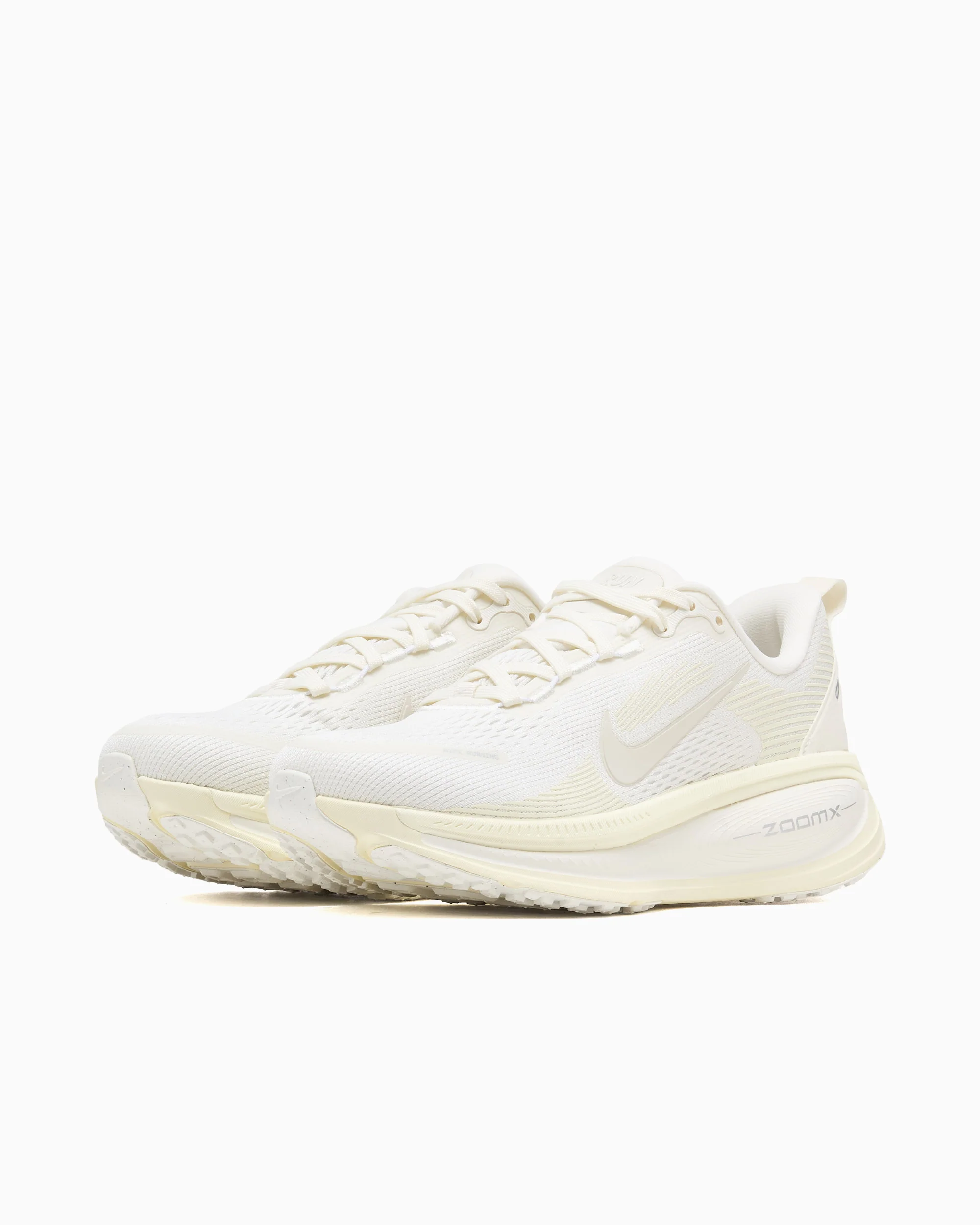 Nike Women's Vomero 18 - Image 5