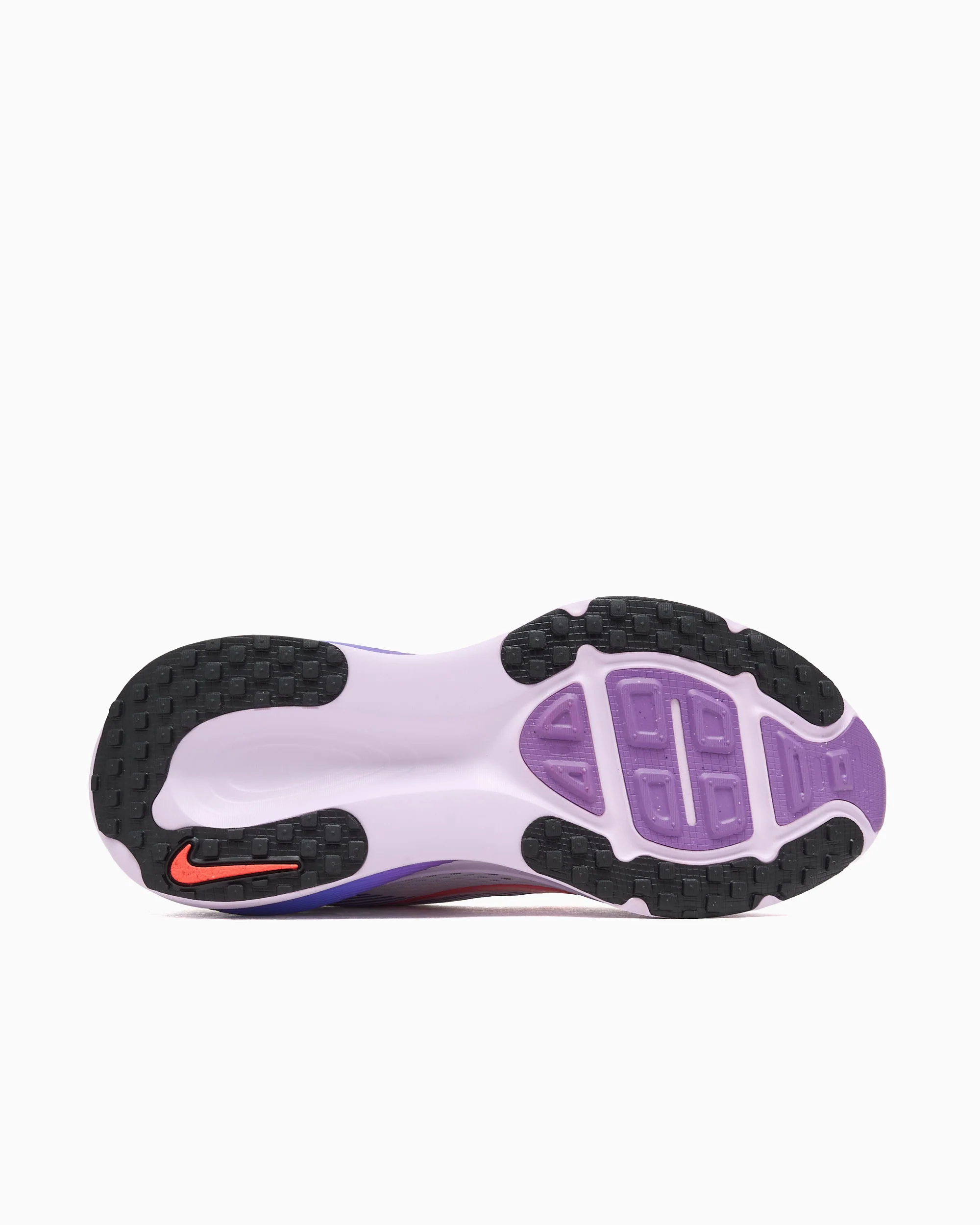 Nike Women's Vomero 18 - Image 4