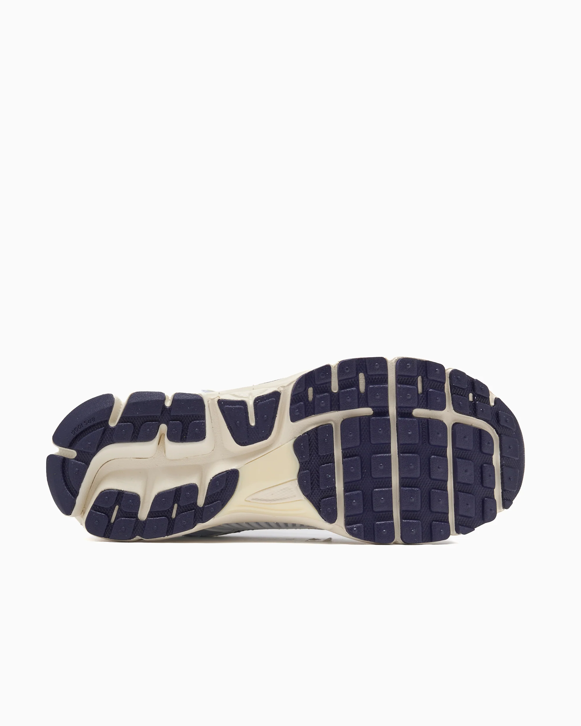 Nike Women's Zoom Vomero 5 - Image 3
