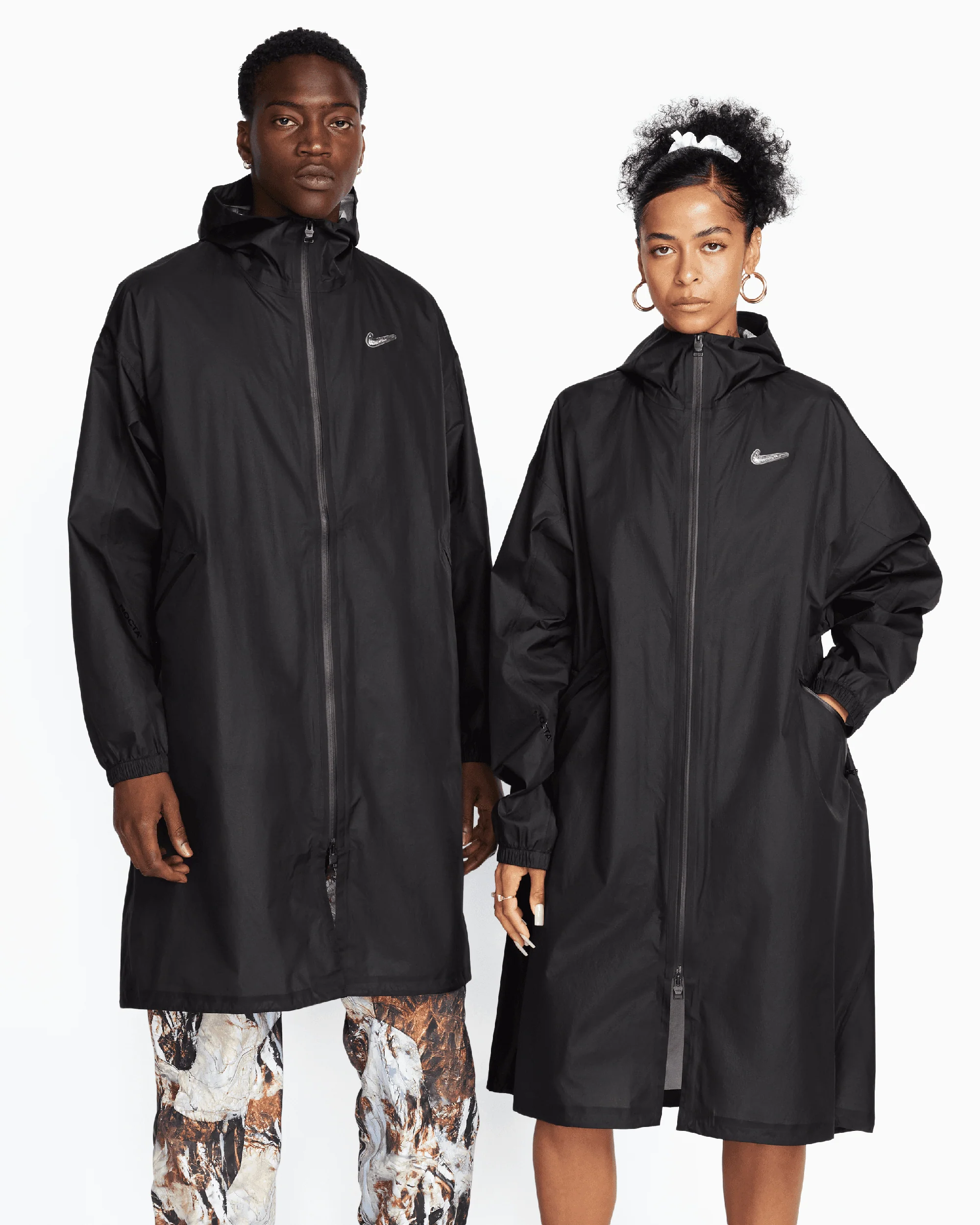 X Drake NOCTA Nike x Drake NOCTA NRG Swarovski® Swoosh Unisex Jacket Unisex Jacke - Image 3