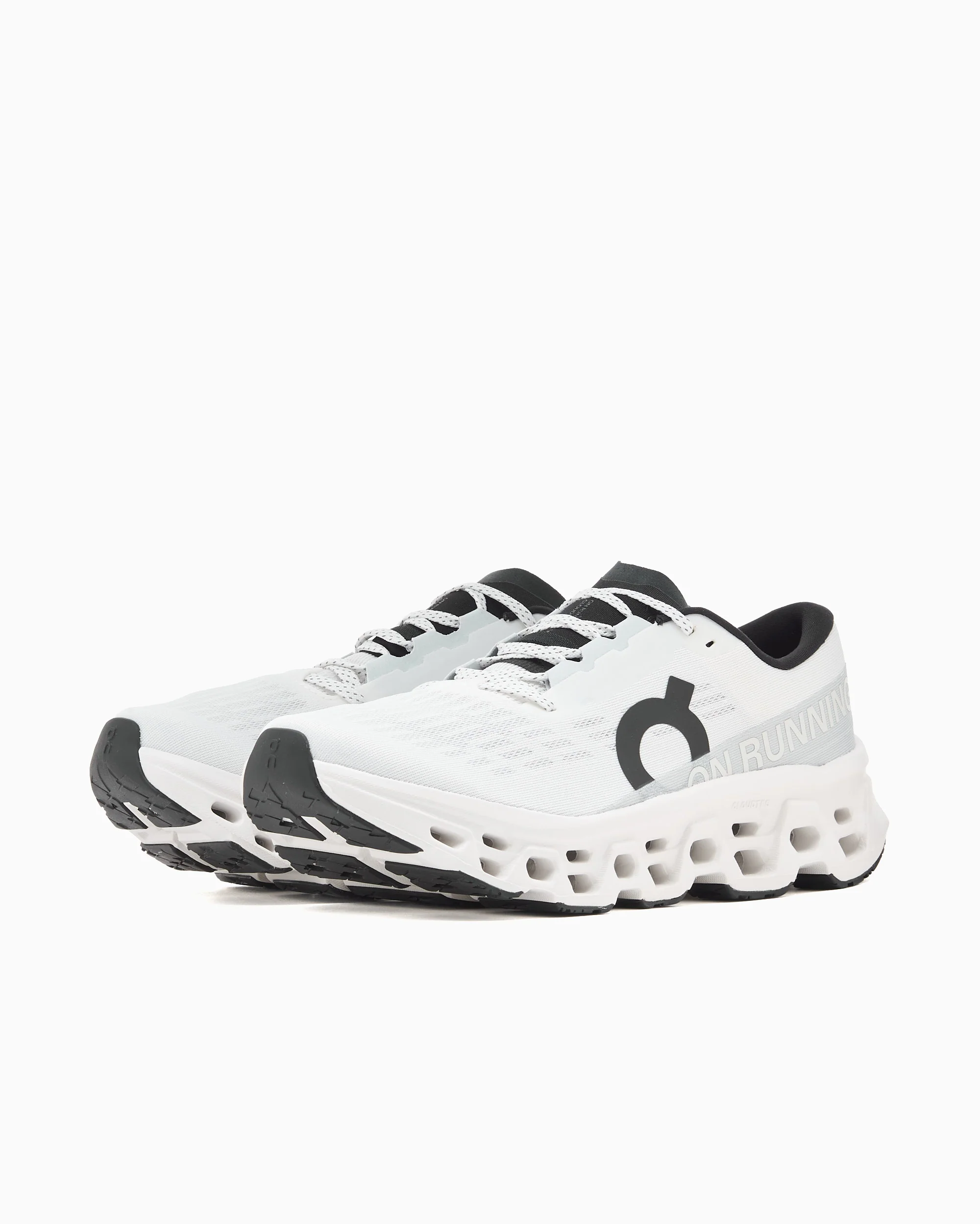 On Cloudmonster 3 - Image 5