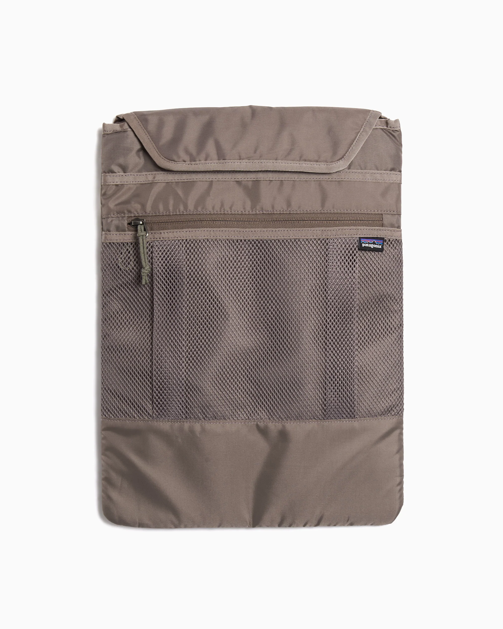 Patagonia Refugio Day 26L Unisex Rucksack - Image 6
