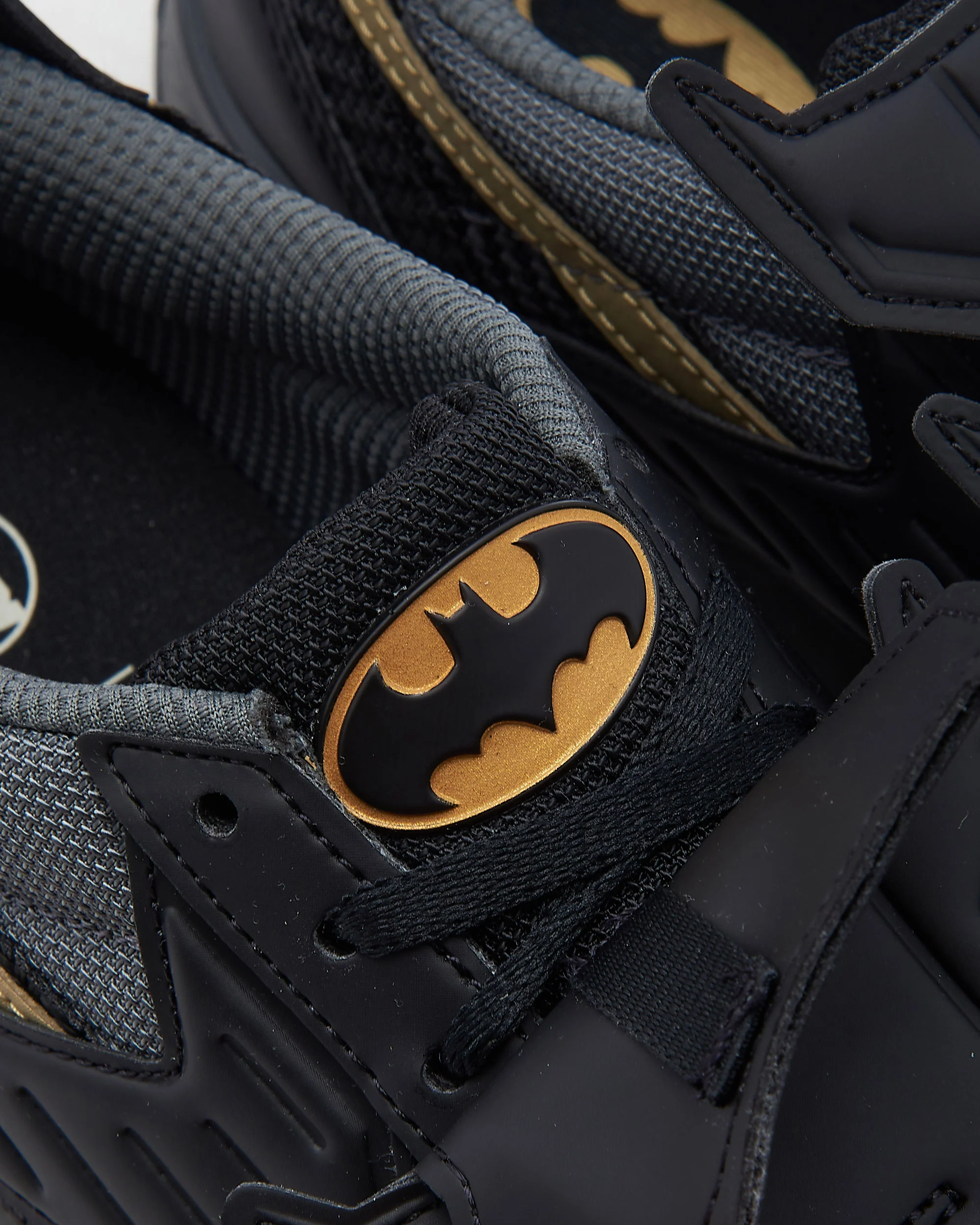 Reebok x DC Comics LX2200 "Batman" - Image 9