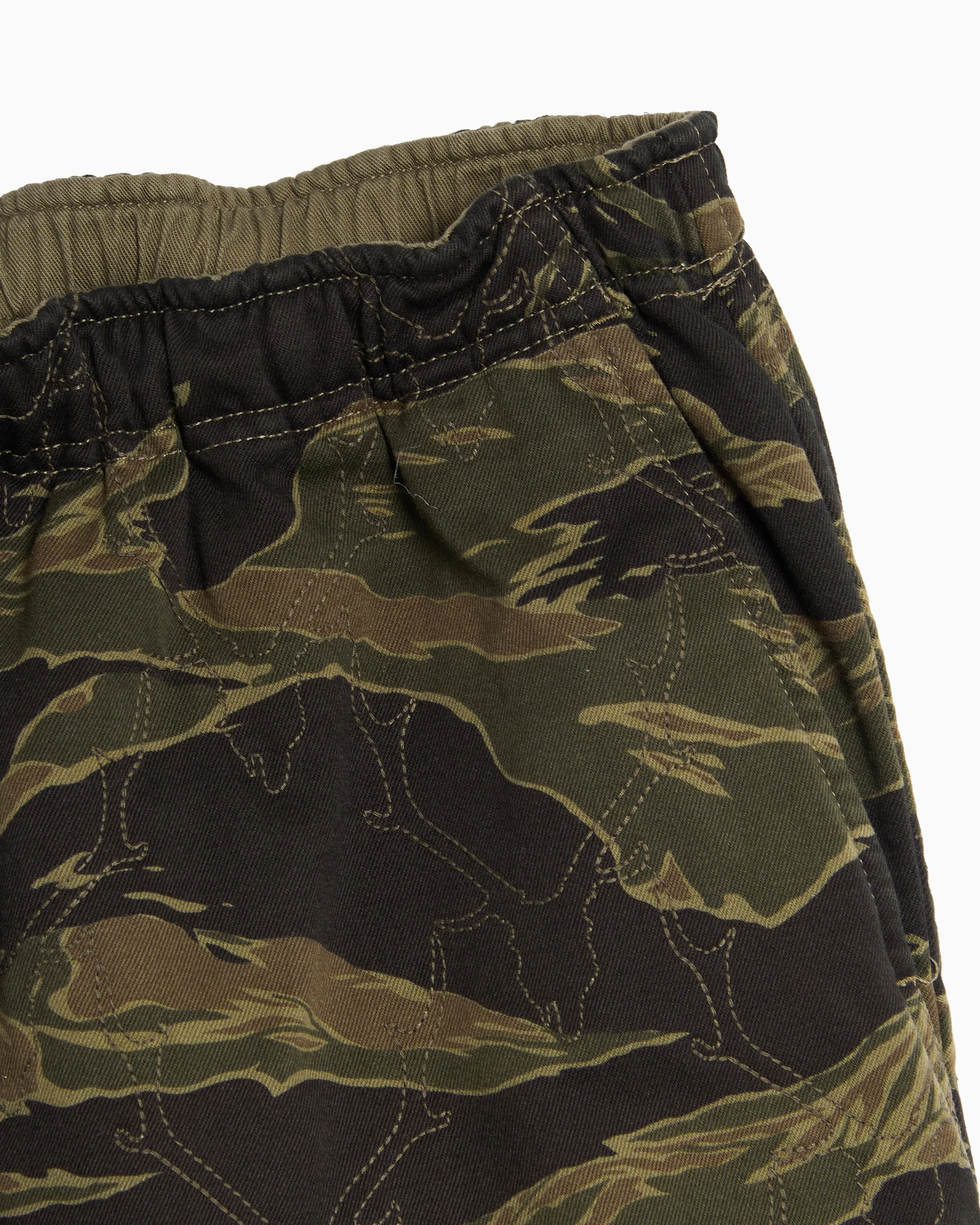 South2 West8 String Slack Camo Relaxed Herren-Trainingshose - Image 6