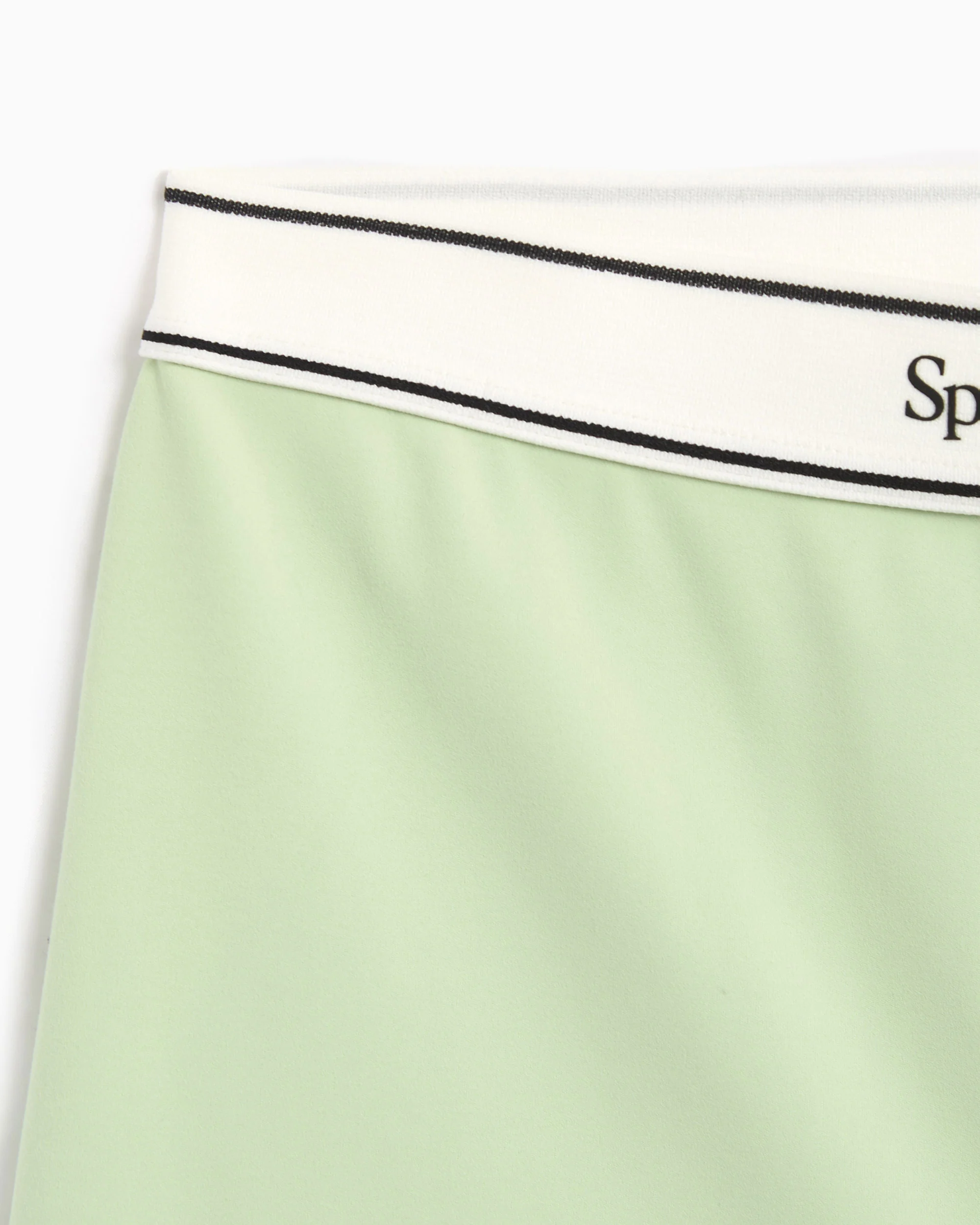Sporty & Rich Serif Logo Women's Biker Shorts Damen-Shorts - Image 3