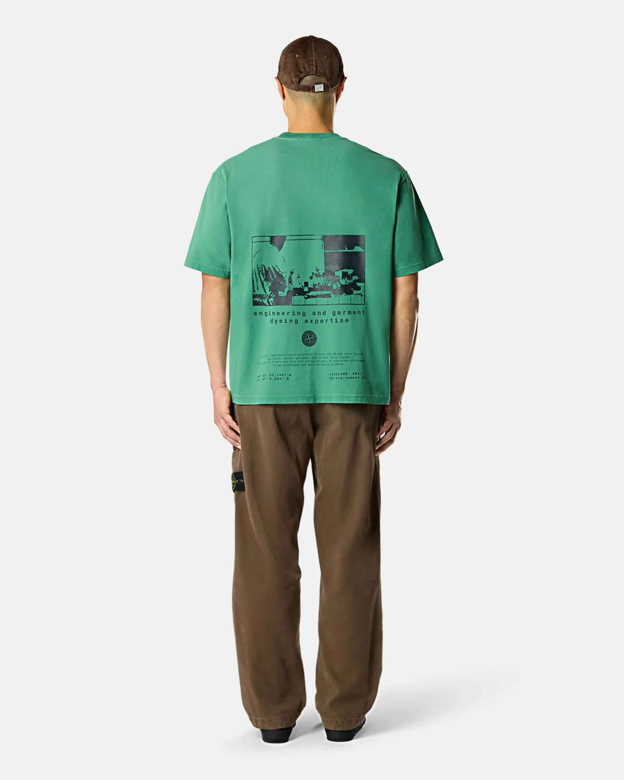 Stone Island Hand Sprayed Herren-T-Shirt mit Grafik - Image 2