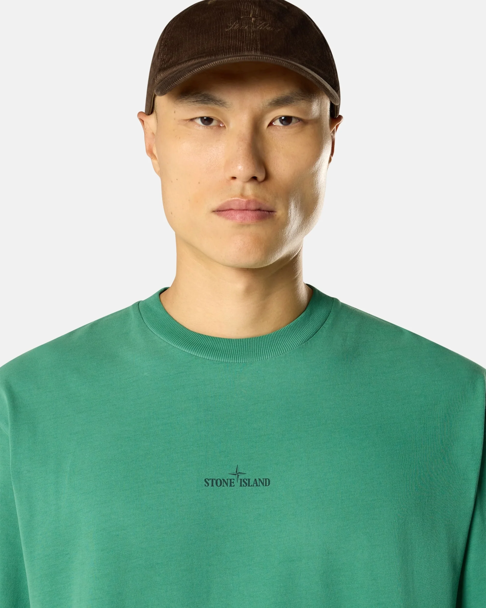 Stone Island Hand Sprayed Herren-T-Shirt mit Grafik - Image 4