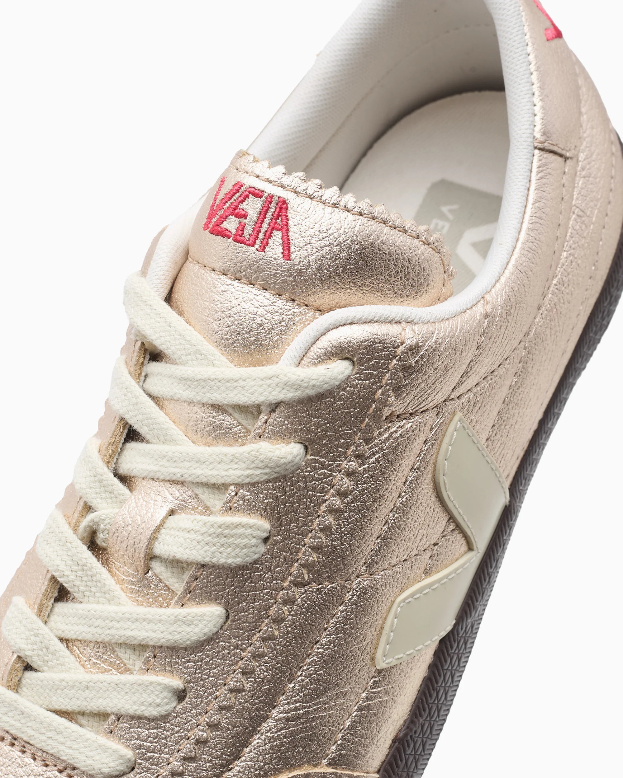 Veja Women's Panenka - Image 8