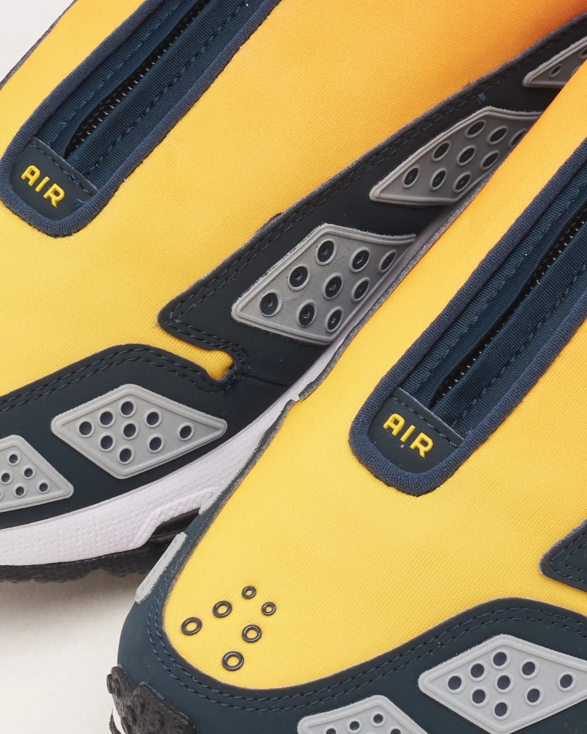 Nike Women's Air Max SNDR "Canyon Gold" - Image 7