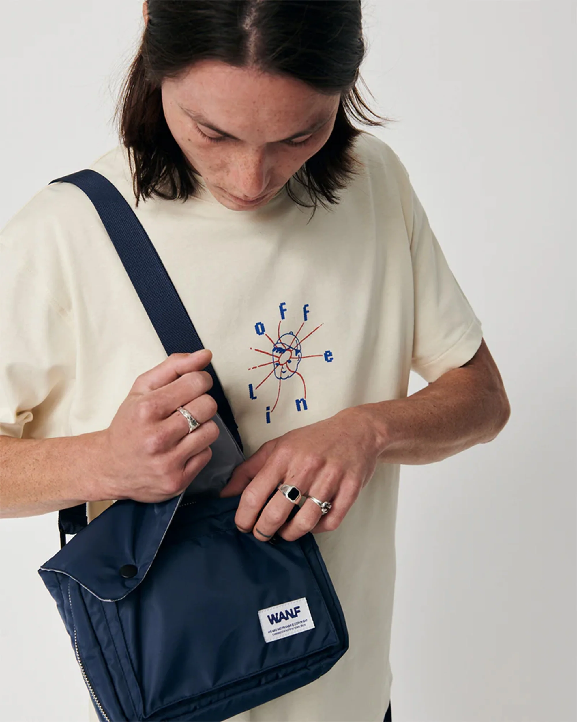 We Are Not Friends Utility Cross Unisex Schultertasche - Image 4