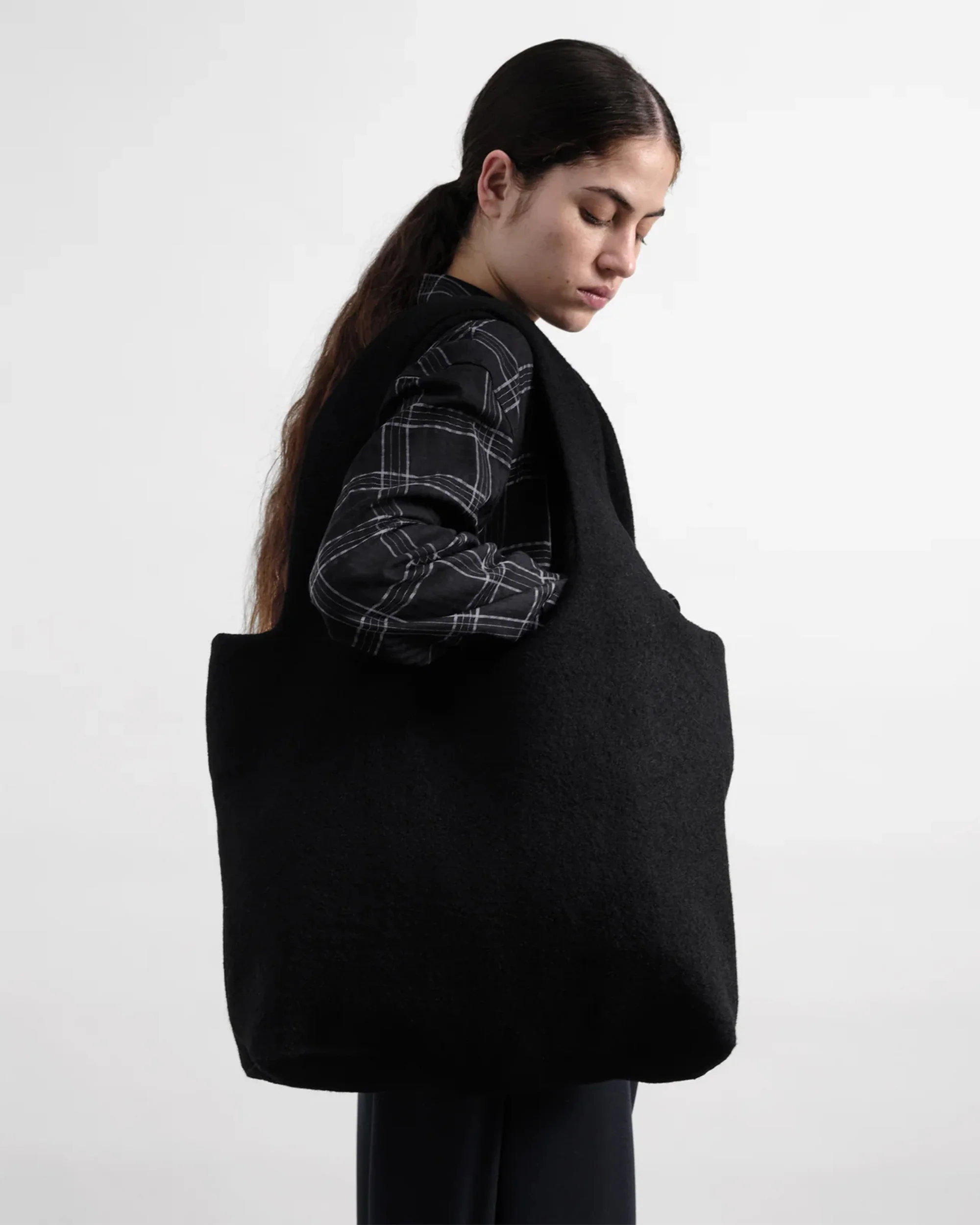 YMC Offy Unisex Schultertasche - Image 2